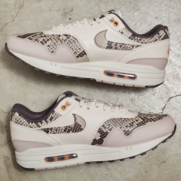 Nike Air Max 1 ‘97 ‘Light Orewood Snakeskin’ - Picture 2 of 10